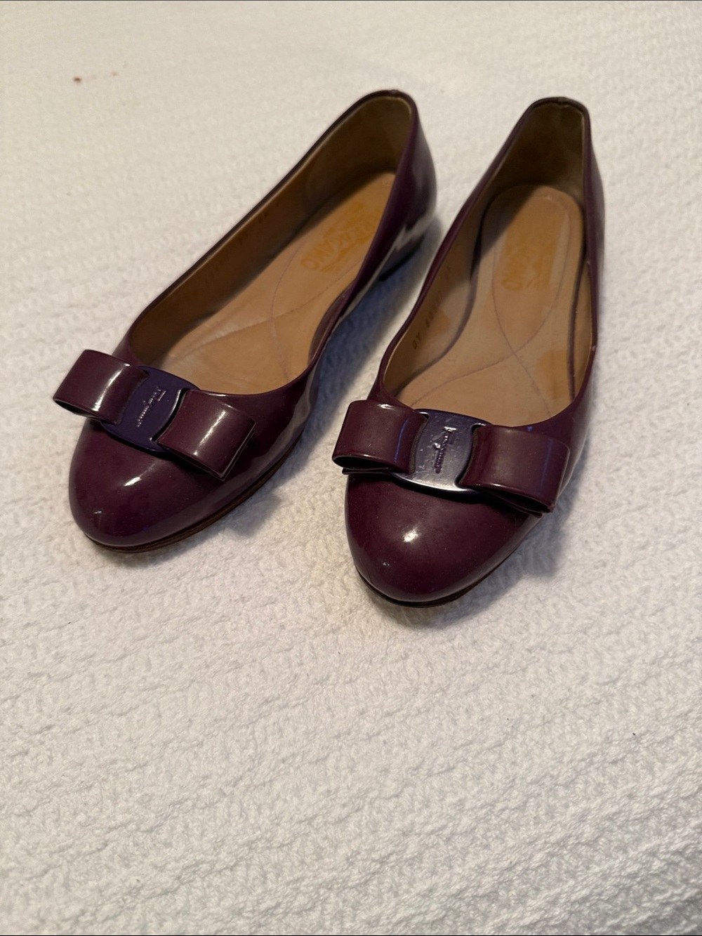 Salvatore Ferragamo Plum Patent Leather Vara Bow Flats